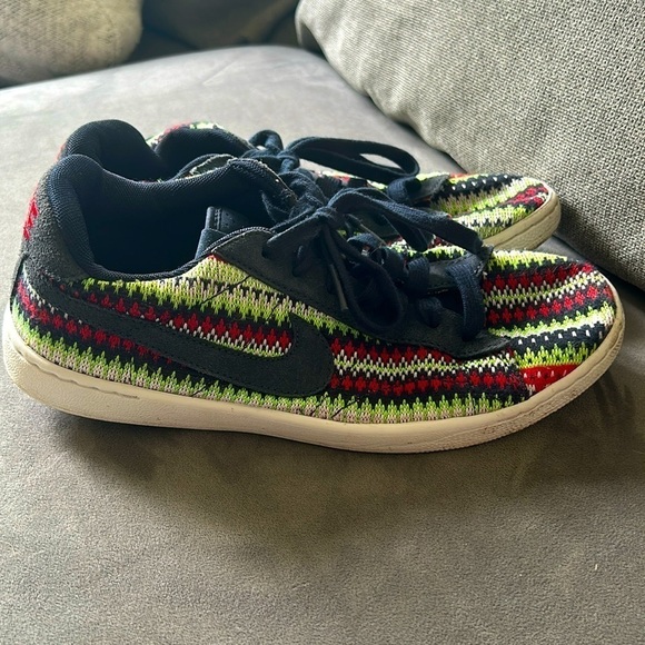 Nike Tennis Classic Ultra Christmas sweater - Picture 1 of 7